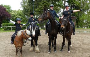 Mutter-Kind-Reiten
